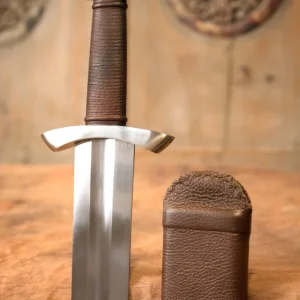 Vikingzwaard Petersen type S, drielobbig, semi-scherp