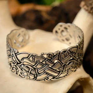 Keltische armband met OudIerse motieven, verzilverd brons