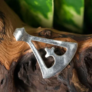 Vikingbijlhanger Gotland, verzilverd brons