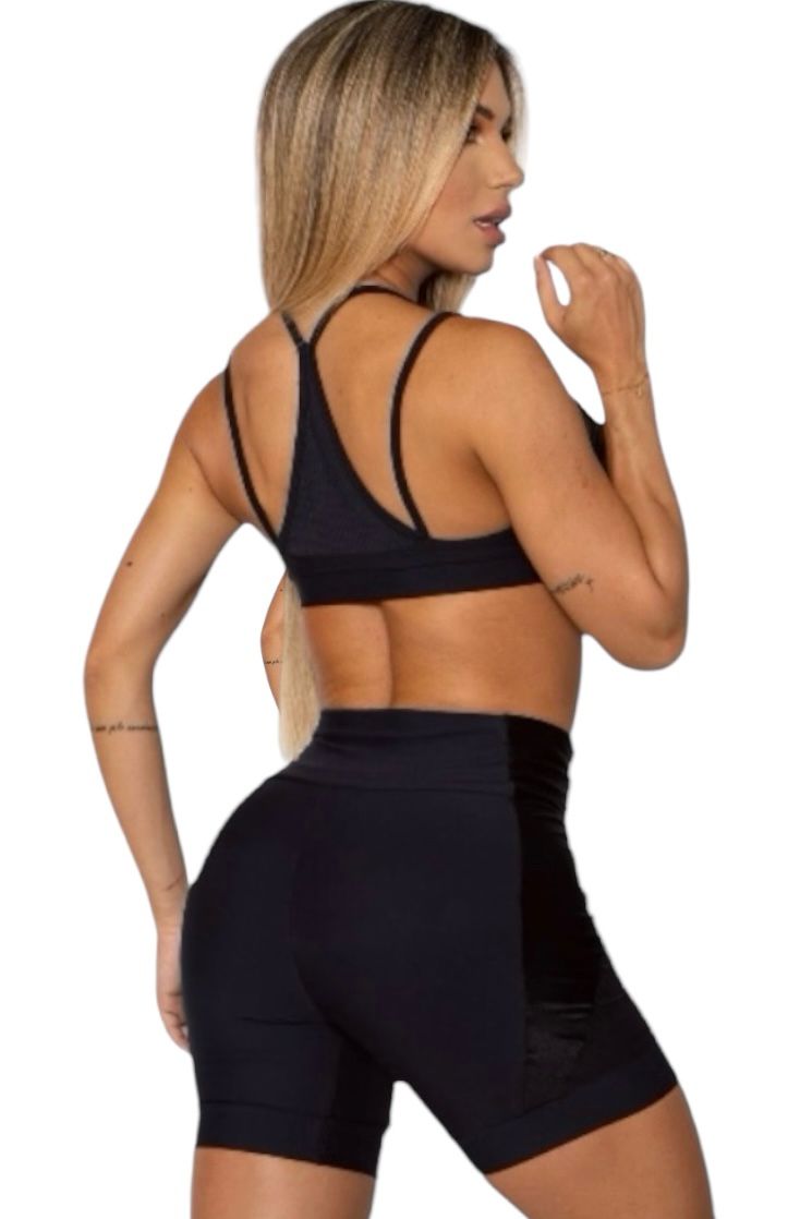 SHORTS CAMILA PRETO - Image 4