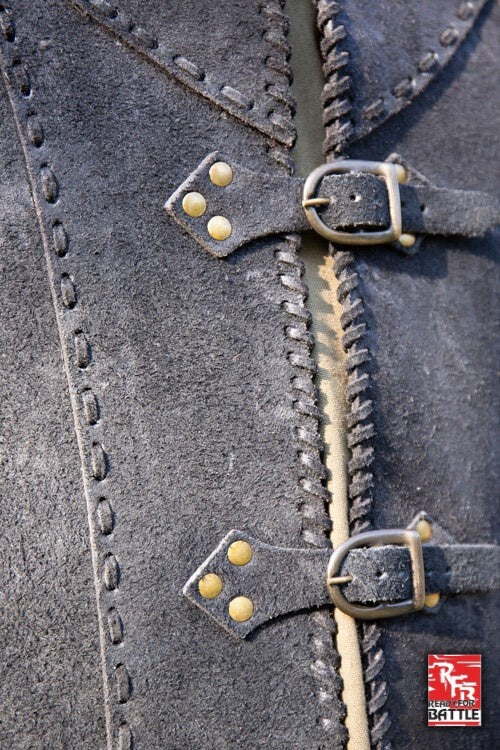 Brigandine met riemen, zwart - Image 4