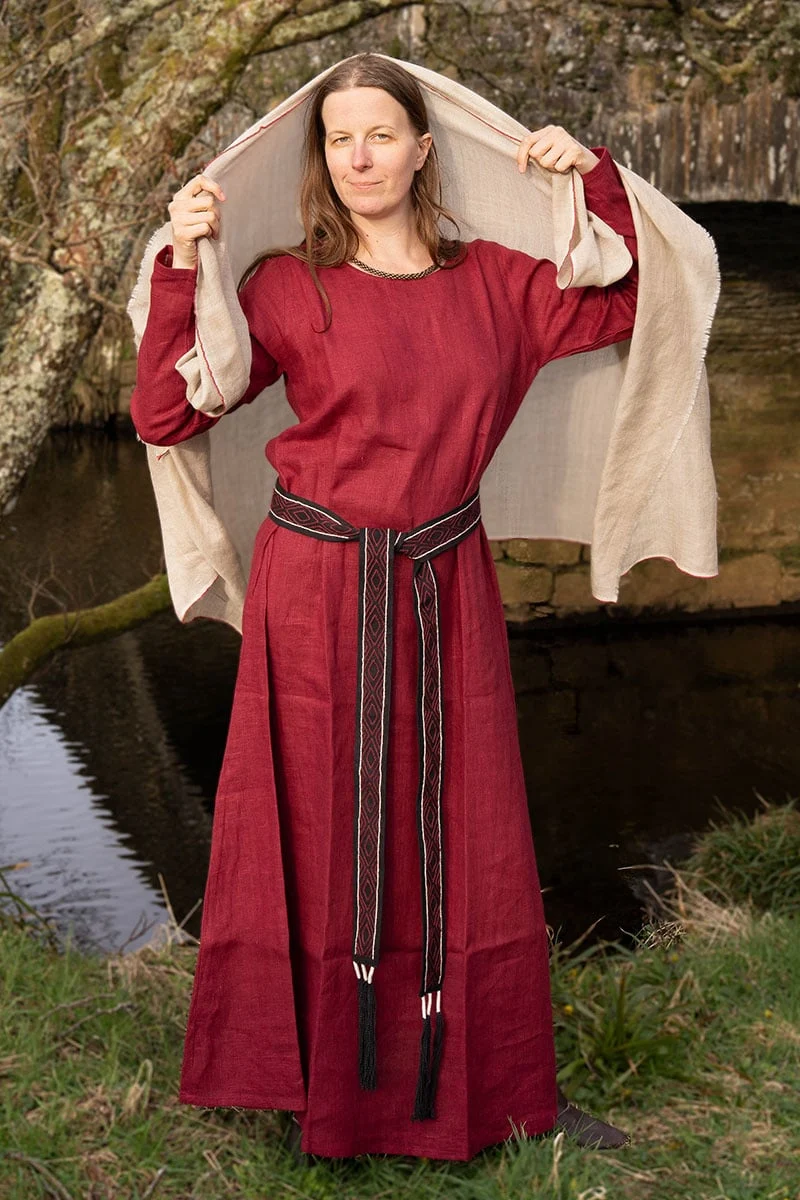 Viking jurk Helga, linnen, rood - Image 2