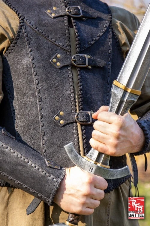 Brigandine met riemen, zwart - Image 7