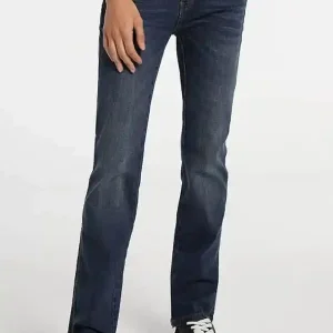 JEANS REGULAR FIT AZUL MÉDIO MONIC-ANORA