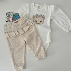 Conjunto pagão family story creme