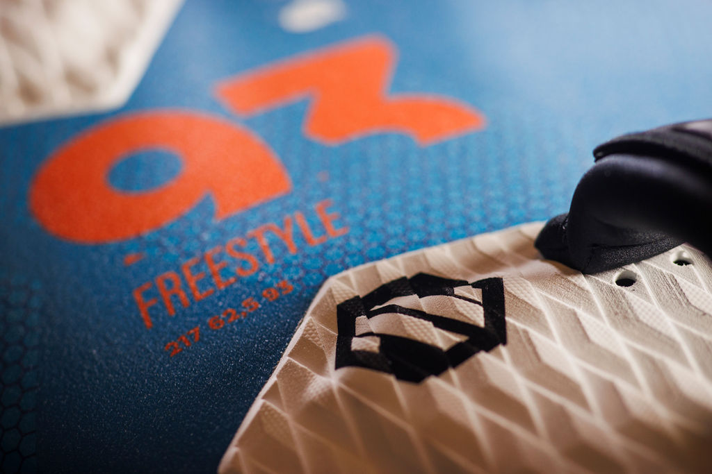 Prancha windsurf AV-Boards THETURN Carbon Freestyle 2025 - Image 5