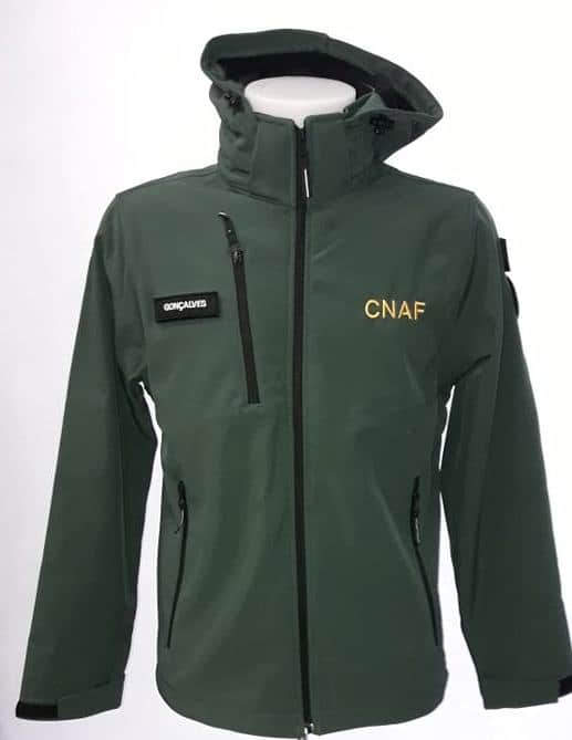 Softshell CNAF Bordado com capuz - Image 3