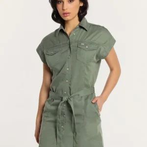 LOIS VESTIDO CURTO EM TECIDO TENCEL COM BOTÕES E CINTO CÁQUI